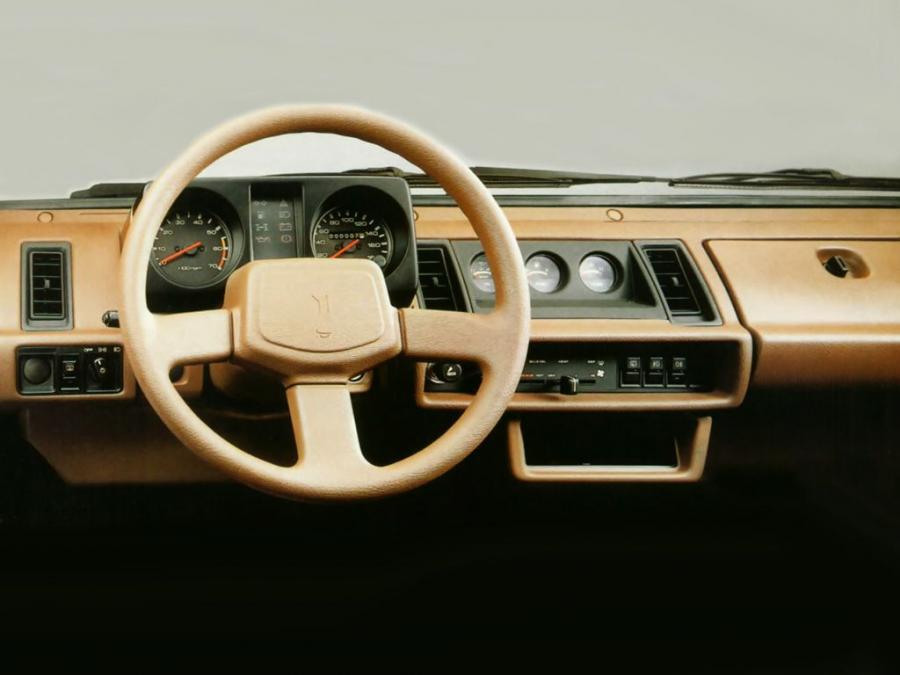  Isuzu Trooper 1986 года  (фото 8 из 8)